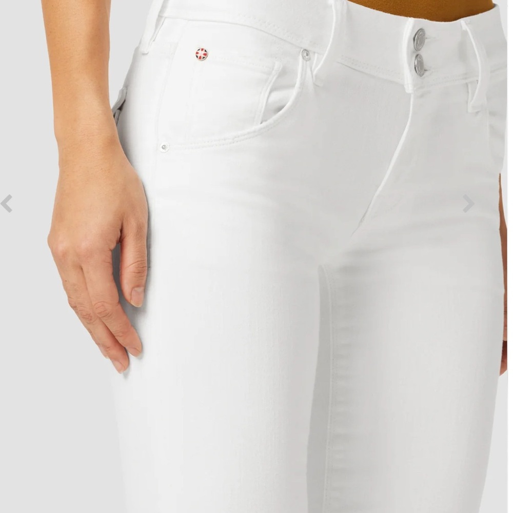 NWOT WHITE HUDSON JEANS. FLAP POCKETS SIZE 31